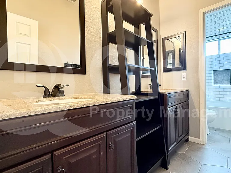 18446 E Peachtree Blvd — Photo 26