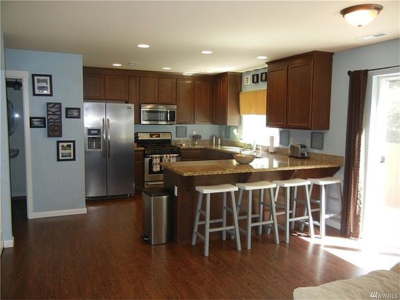 4th image of 19215 87th Avenue Ct E