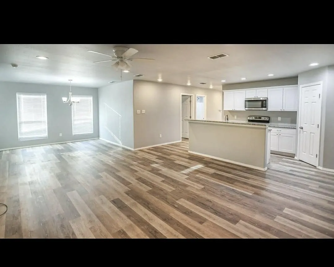 3 bed, 1450 sqft, $1,450 — Photo 3