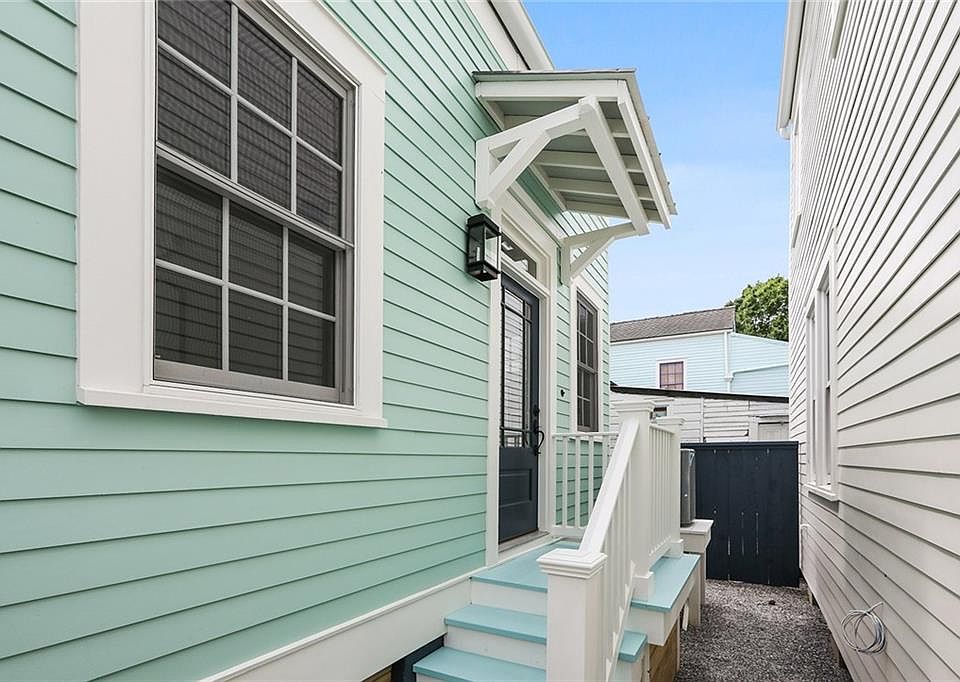 1st image of 3722 Royal St #3722