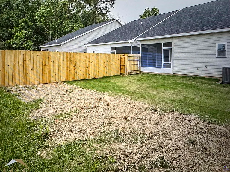109 Leisure Pointe Cv — Photo 18