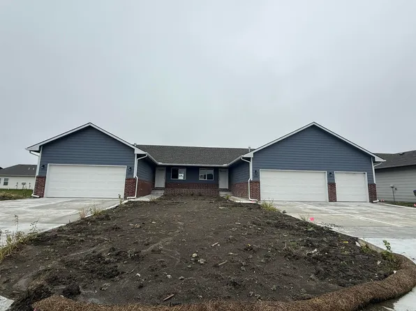 9207-9209 N Fox Pointe Ct, Wichita, KS 67226
