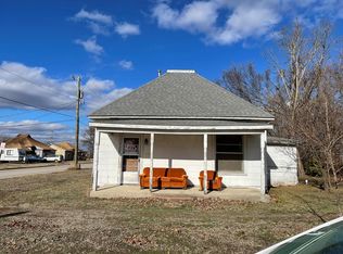 1022 Carolina St, Neodesha, KS 66757