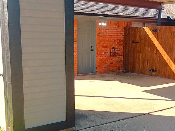 4th image of 3113 Inglewood St