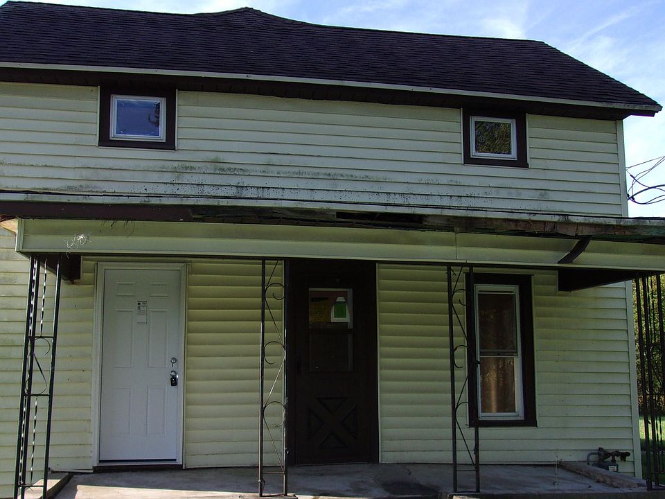 1st image of 654 126th Ave