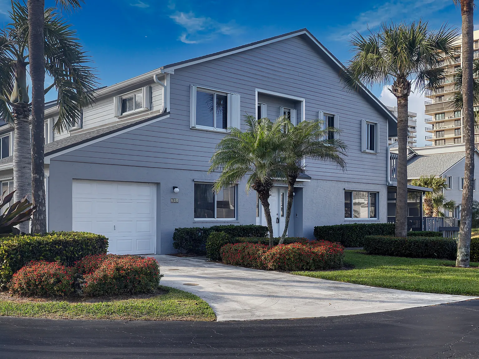 3 bed, 1944 sqft, $3,000 — Photo 3