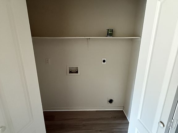 4th image of 2317 Terrace Dr #C