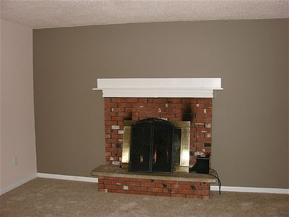 2003 Romence Fireplace