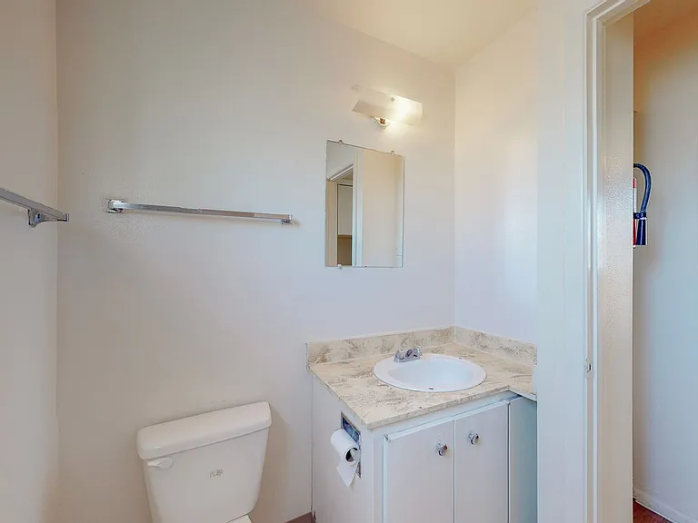 2121 Gold Ave SE — Photo 15