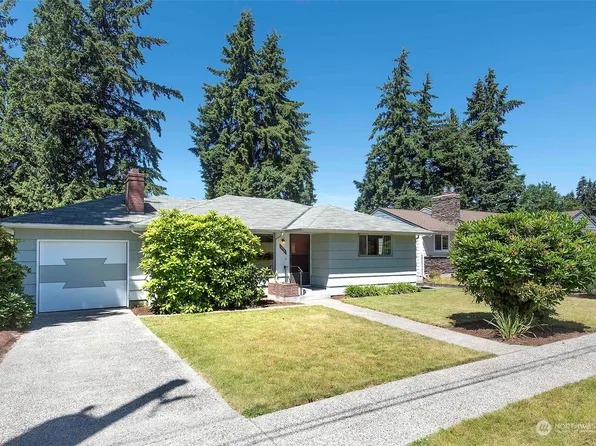 10541 Ashworth Avenue N, Seattle, WA 98133