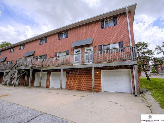 2nd image of 1905 Thurston Ave APT 1