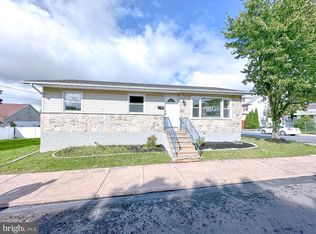 1 W Garfield St, McAdoo, PA 18237