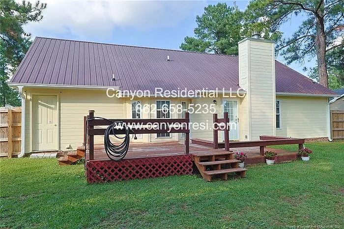 106 Liberty Ct — Photo 15