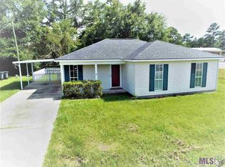 44007 Lake Village Dr, Prairieville, LA 70769