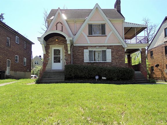 4th image of 1735 Catalina Ave