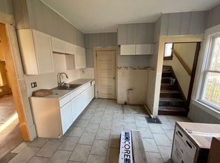 209 S Balch St #1, Akron, OH 44302