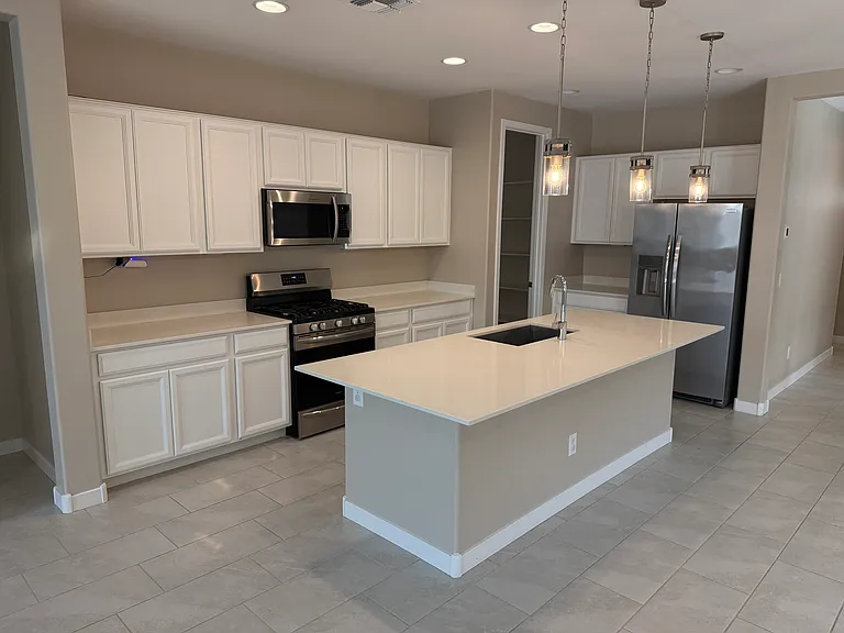 12329 W Wagon Wheel Dr — Photo 5