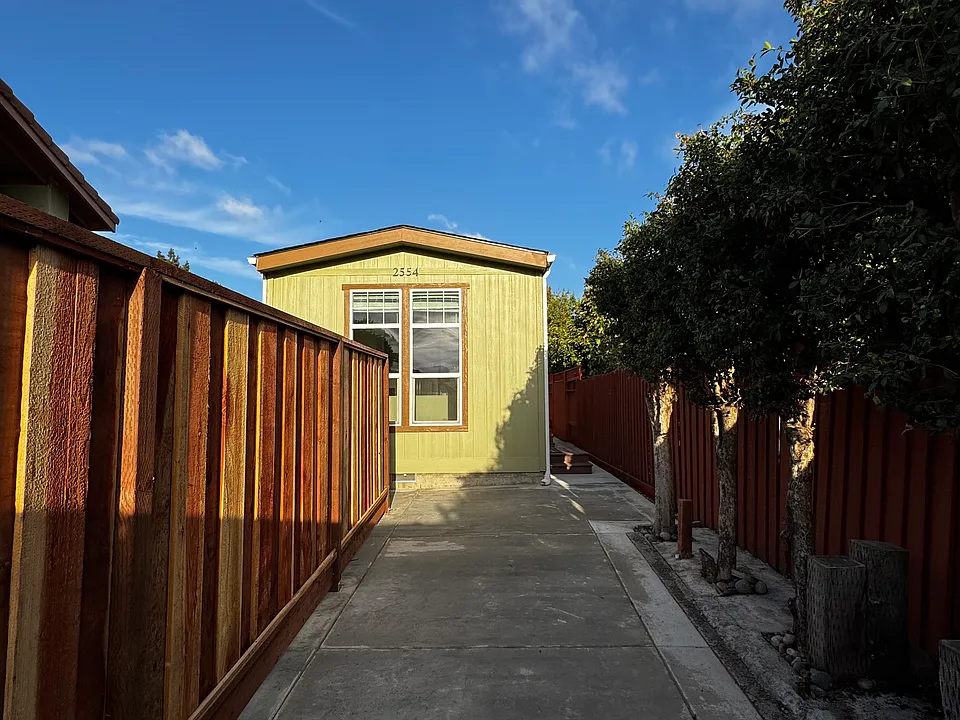 2554 Quail Dr