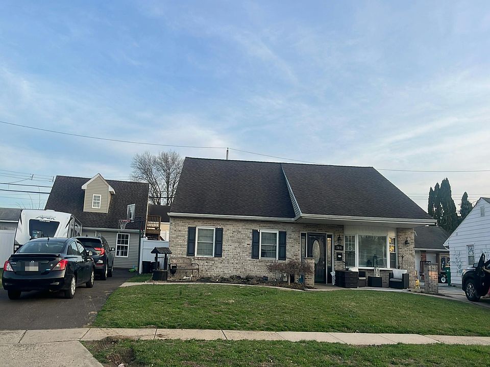 1st image of 2861 Berwyn Rd