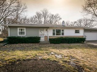 2515 E Pleasant St, Davenport, IA 52803