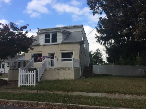 8435 Eden Ln, Pennsauken, NJ 08110