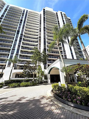 3640 Yacht Club Dr #104 Photo 1 3640 Yacht Club Dr #104 Photo 1