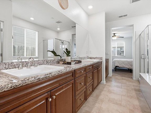 3rd image of 9327 Wild Lilac Cir
