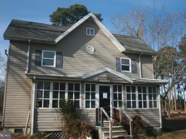 26674 Johnson Creek Rd, Crisfield, MD 21817