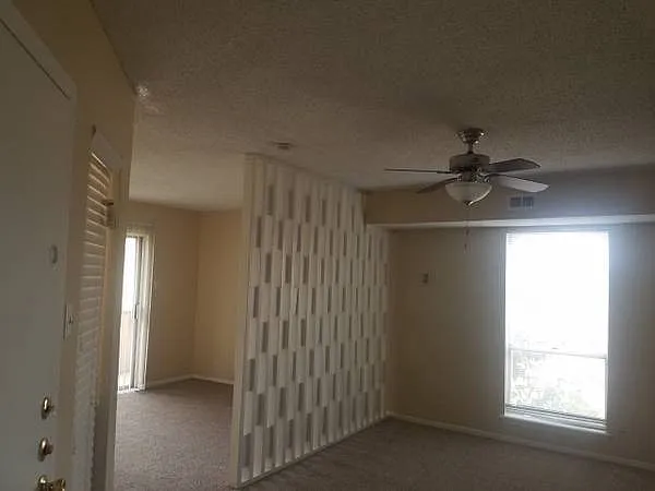 San Mateo Apartments — Photo 24