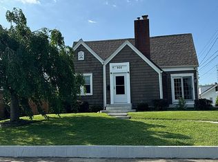 902 W 2nd St, Seymour, IN 47274