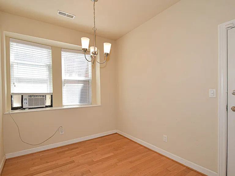 5528 Waterman Blvd #1N — Photo 17
