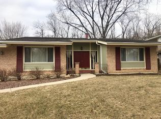 2604 Stonewall Ave, Woodridge, IL 60517