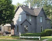1028 Jefferson SE