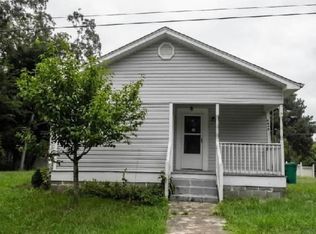 1143 Hickory St, West Blocton, AL 35184