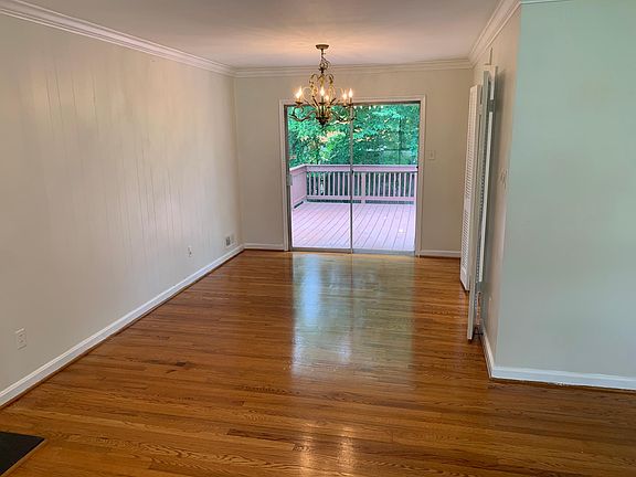 Living room/ dining room