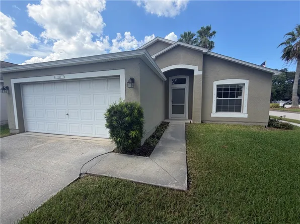1143 N 13th Sq, Vero Beach, FL 32960