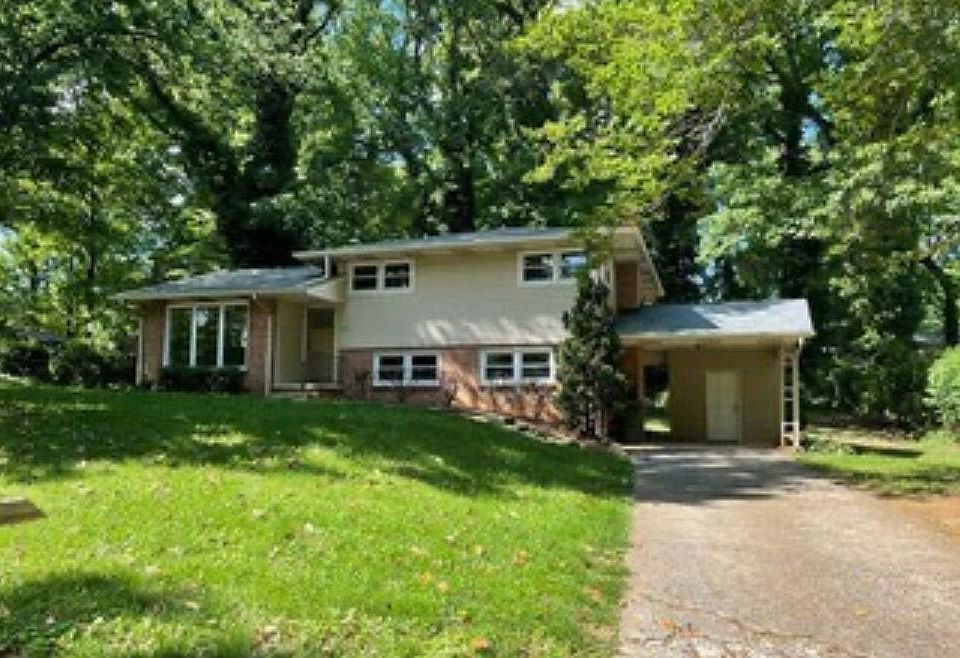 1st image of 2604 Fairway Dr