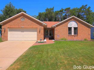 3075 Pine Meadow Dr SW, Grandville, MI 49418