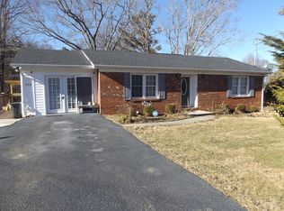 222 Beaver Dam Rd, Hillsville, VA 24343