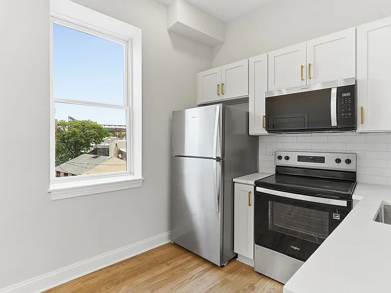 337 S Fremont Ave #1 — Photo 26