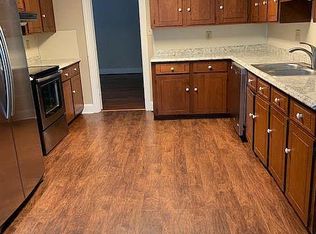 417 Briarpatch Ln, Charlotte, NC 28211
