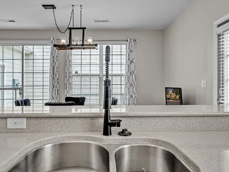1116 Westbriar Dr — Photo 14