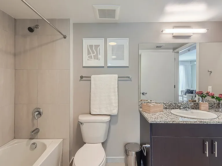 15350 SW 136th St - Web Quality - 010 - 12 Model Bathroom