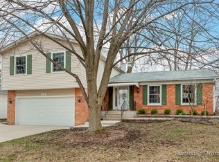1042 S Fairview Ave, Lombard, IL 60148