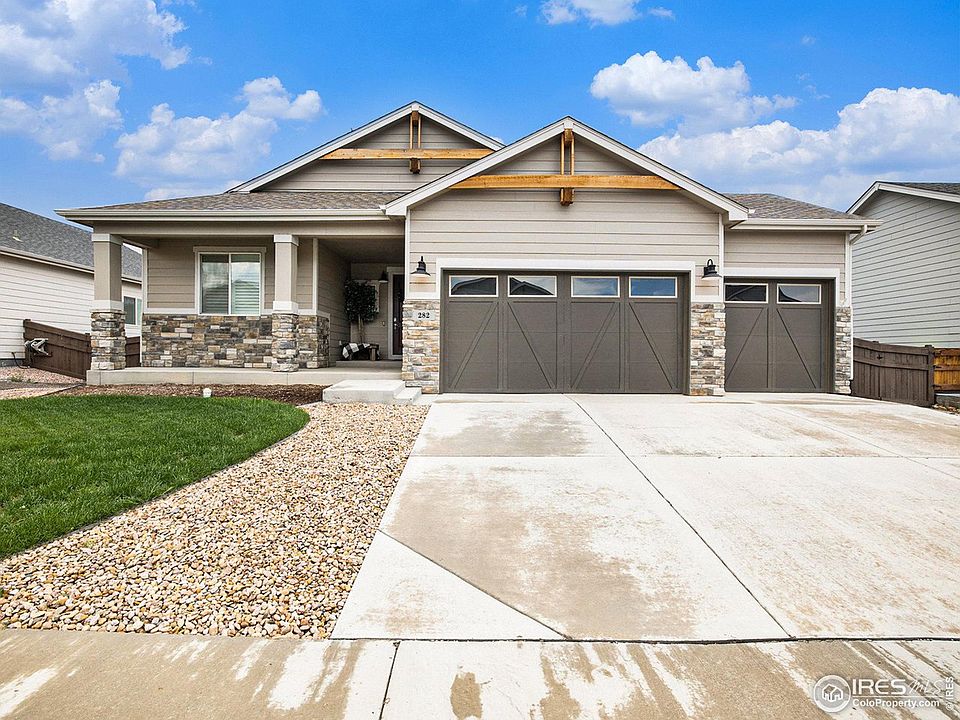 1st image of 282 Saskatoon Dr