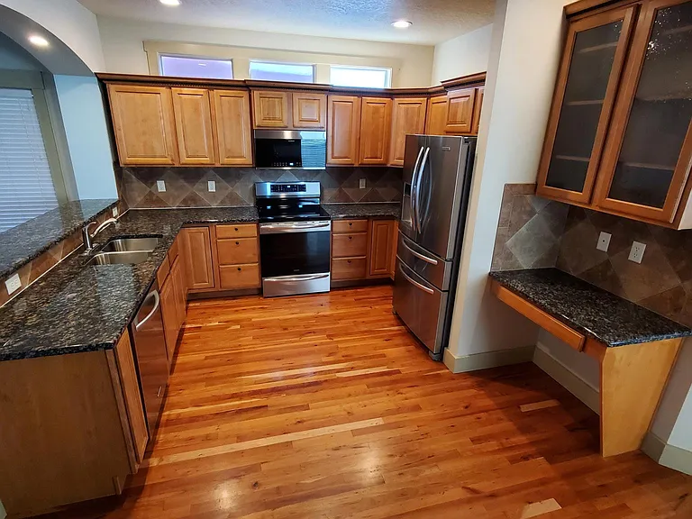 3091 S Hudspeth Ave — Photo 11