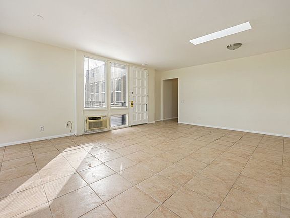 4th image of 5029 W Point Loma Blvd APT D