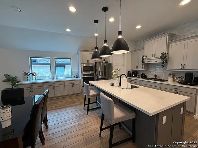 2216 Prado Dr — Photo 14