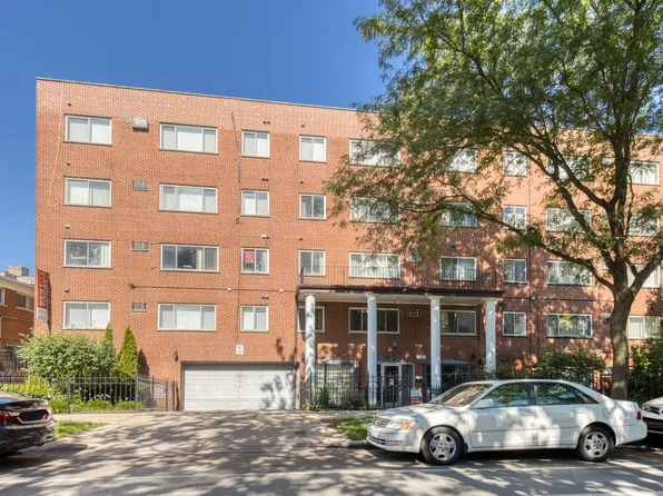 6122 N Winthrop Ave #400, Chicago, IL 60660