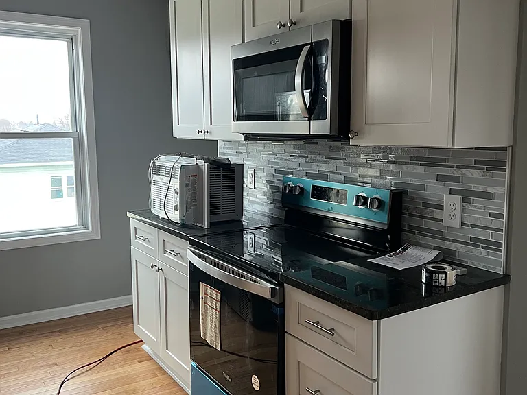 31 Esther St #1 — Photo 6